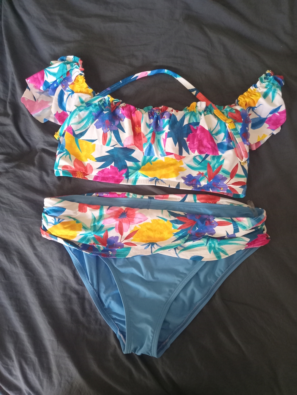 Floral Off-Shoulder Bikini Set in Blue and Multi - Picture 5 of 13